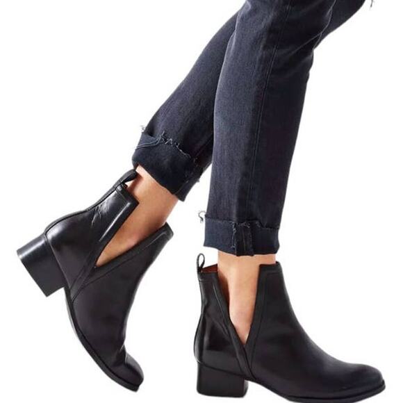 Jeffrey Campbell Oriley Cutout Ankle Boot Size 6.5 - Picture 2 of 12